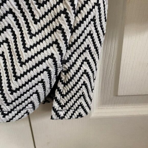 Altar'd State Women's Cream Chevron Embroidered Peasant Bohemian Blouse Small - Picture 8 of 10